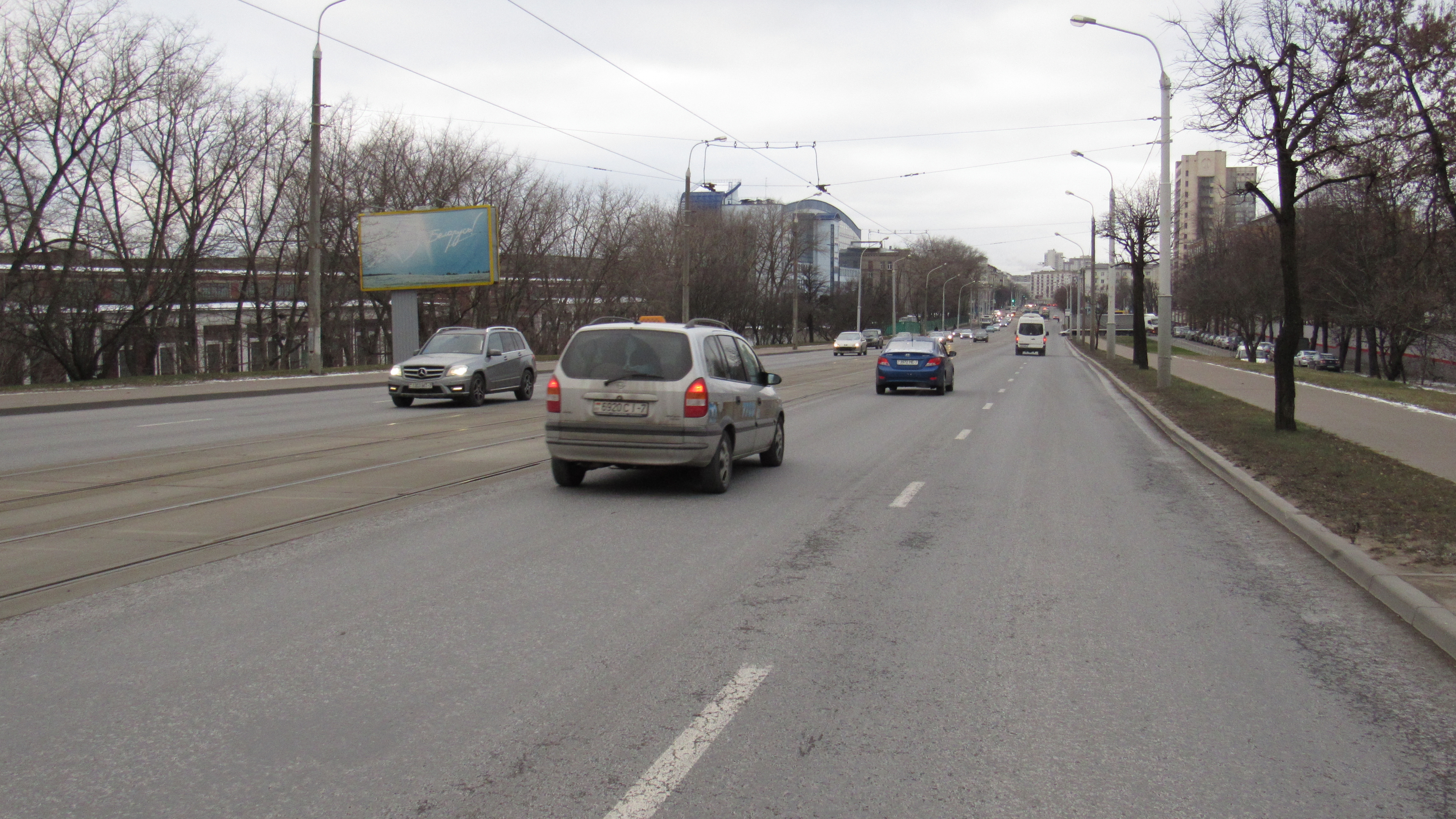 Минск, Долгобродская ул. (через дорогу от здания № 19) сторона B. Изображение 0.